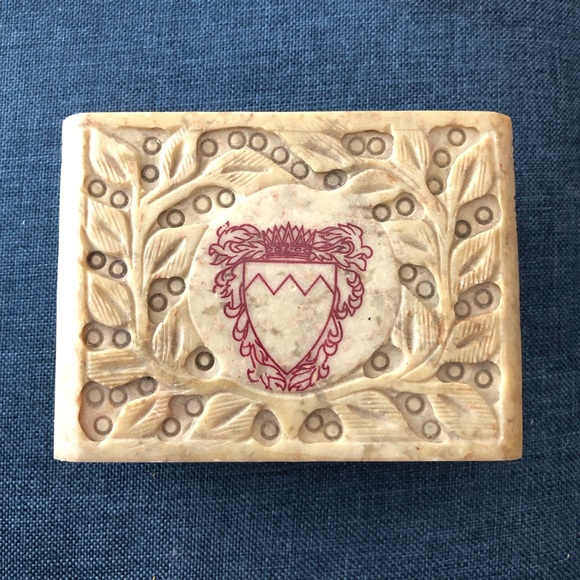 Box - Picture 2 of 3